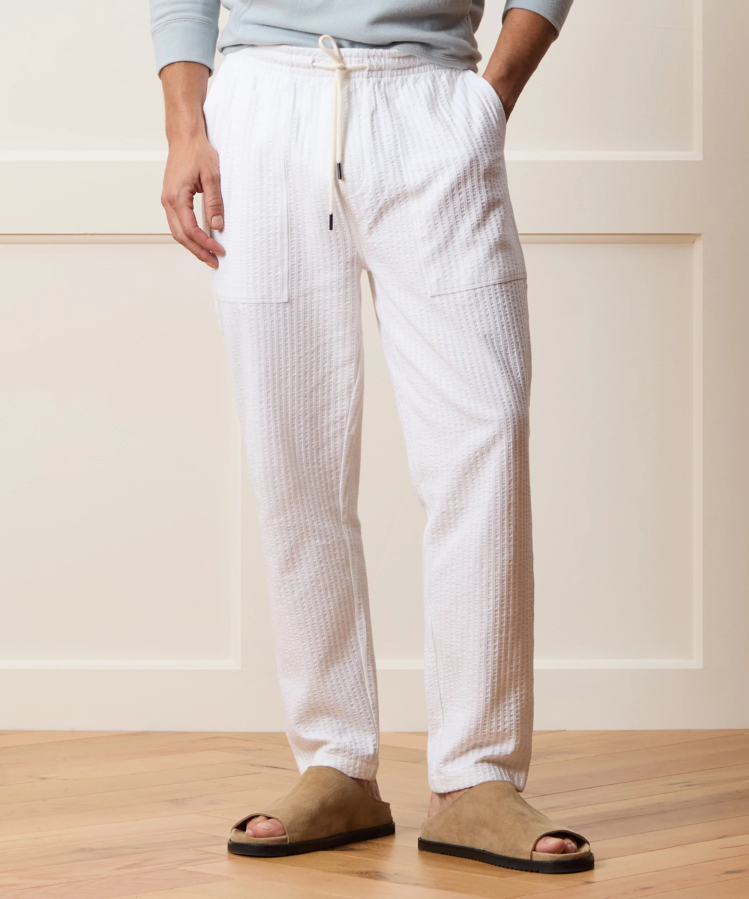 KN2340425_NEW_WHITE_015_R_2000x