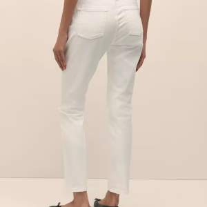 Straight Leg Classic Denim Jeans